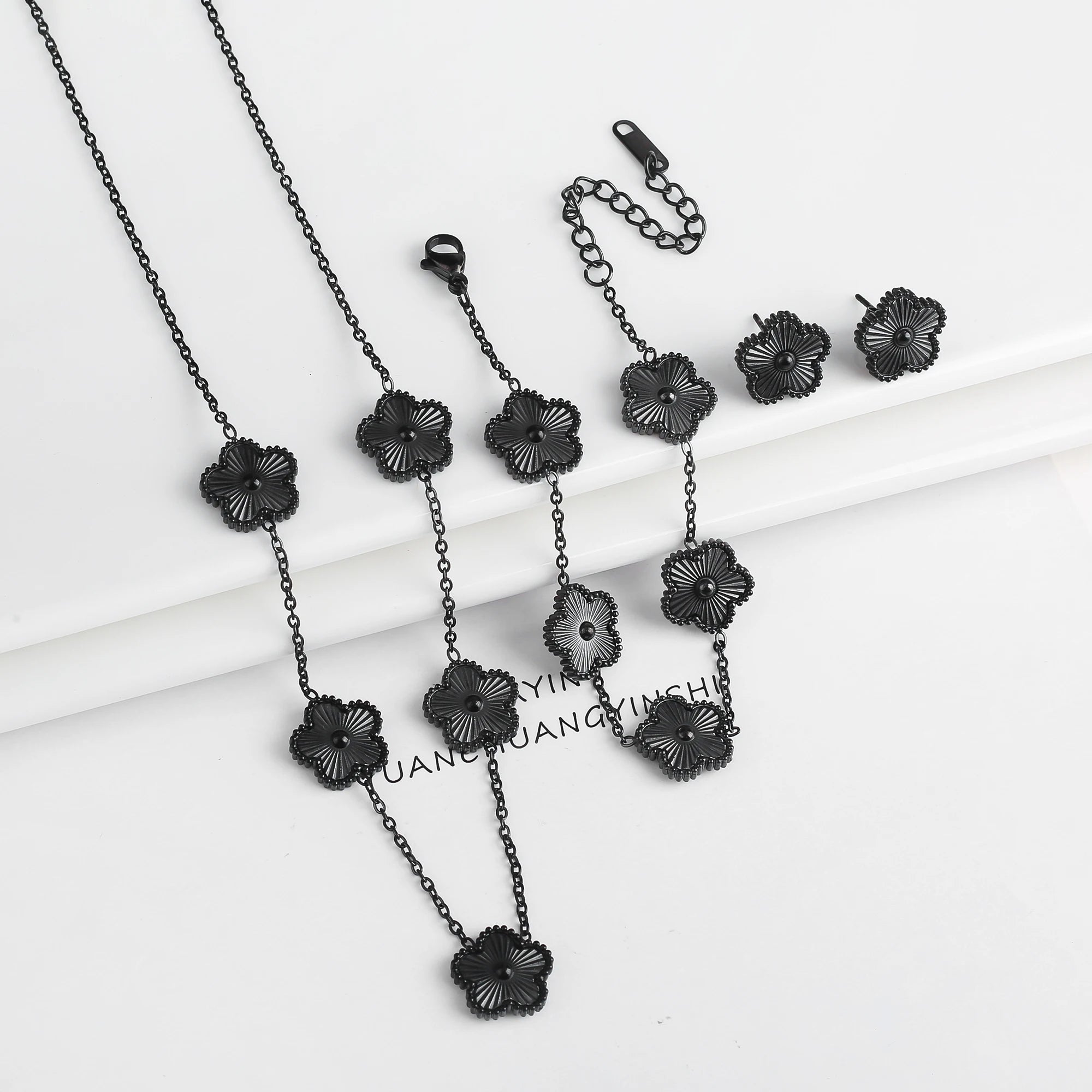 ViviClover Set