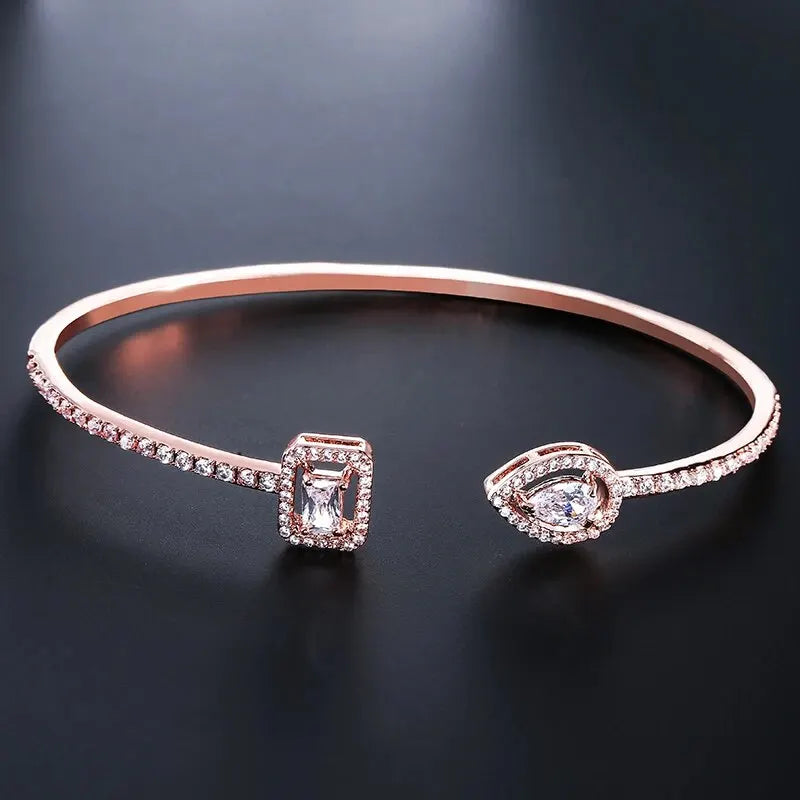 Gleametra Bracelet
