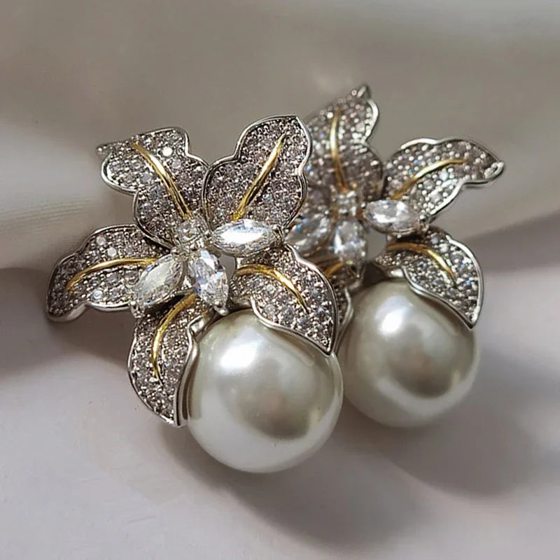 FreesiaTwist Earrings