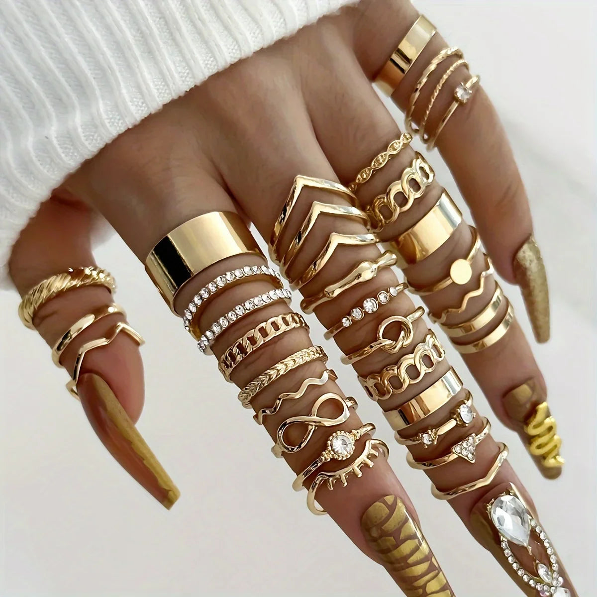 VeloraGold Ring Set