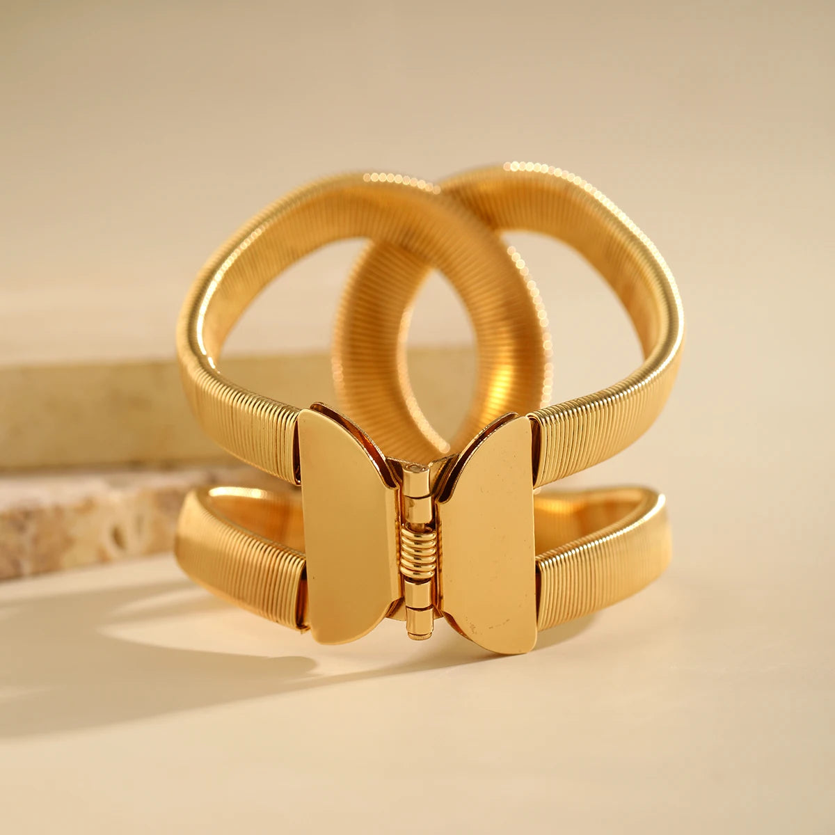 GrungeGiant Cuff