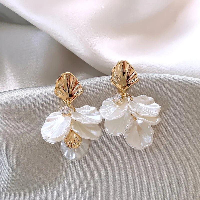 PearlFlair Earrings