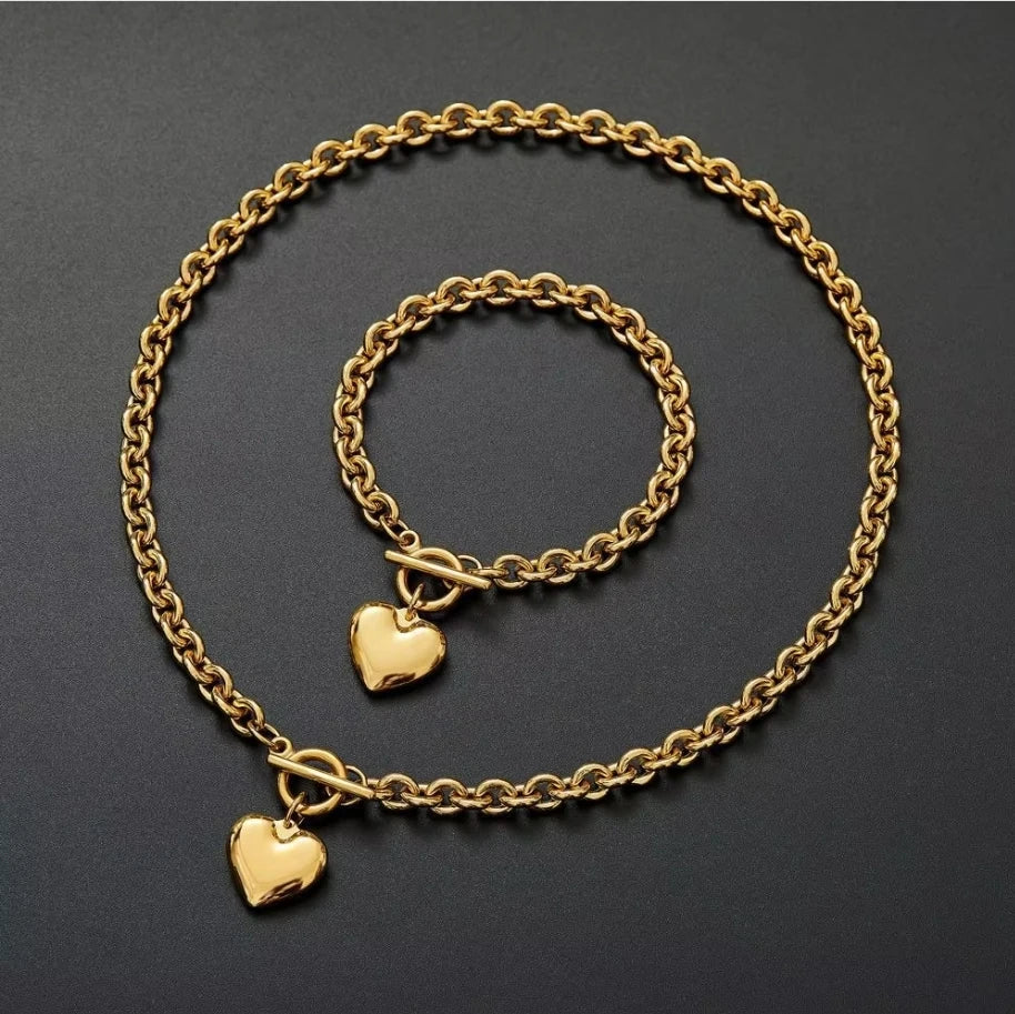 Aksuara Set