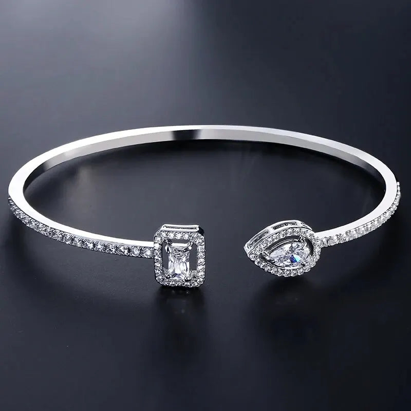 Gleametra Bracelet